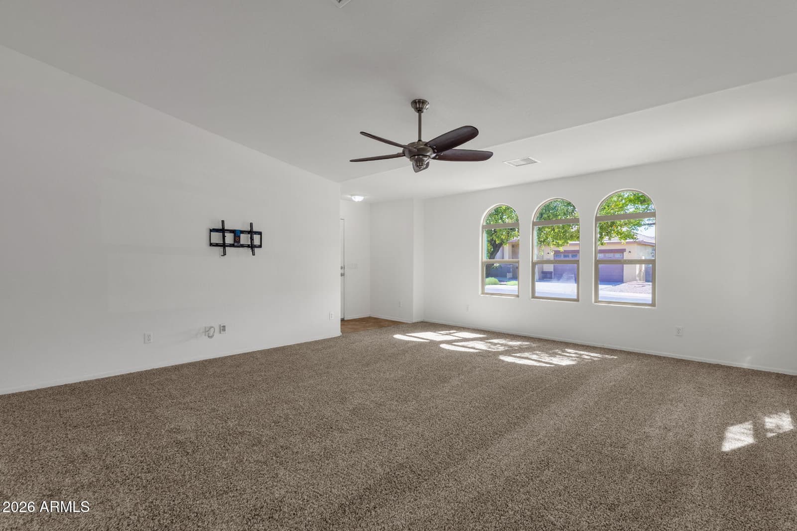 338 N Wesley, Mesa, AZ 85207 — photo 9 of 32