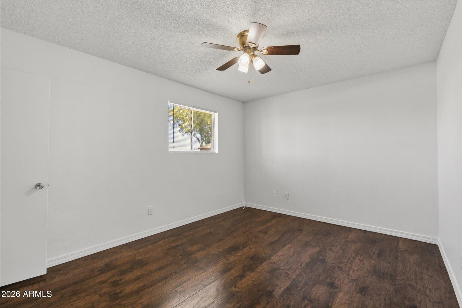 4615 N 39th Avenue 19, Phoenix, AZ 85019 — photo 9 of 20
