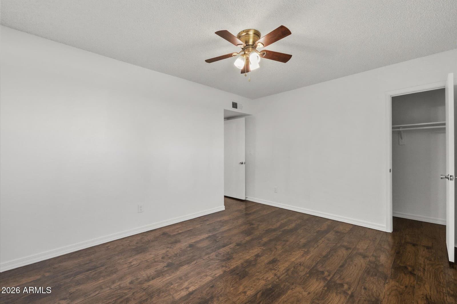 4615 N 39th Avenue 19, Phoenix, AZ 85019 — photo 10 of 20