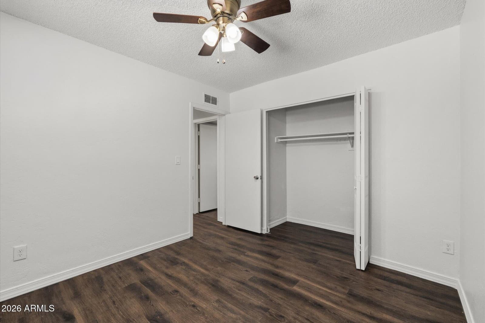 4615 N 39th Avenue 19, Phoenix, AZ 85019 — photo 15 of 20