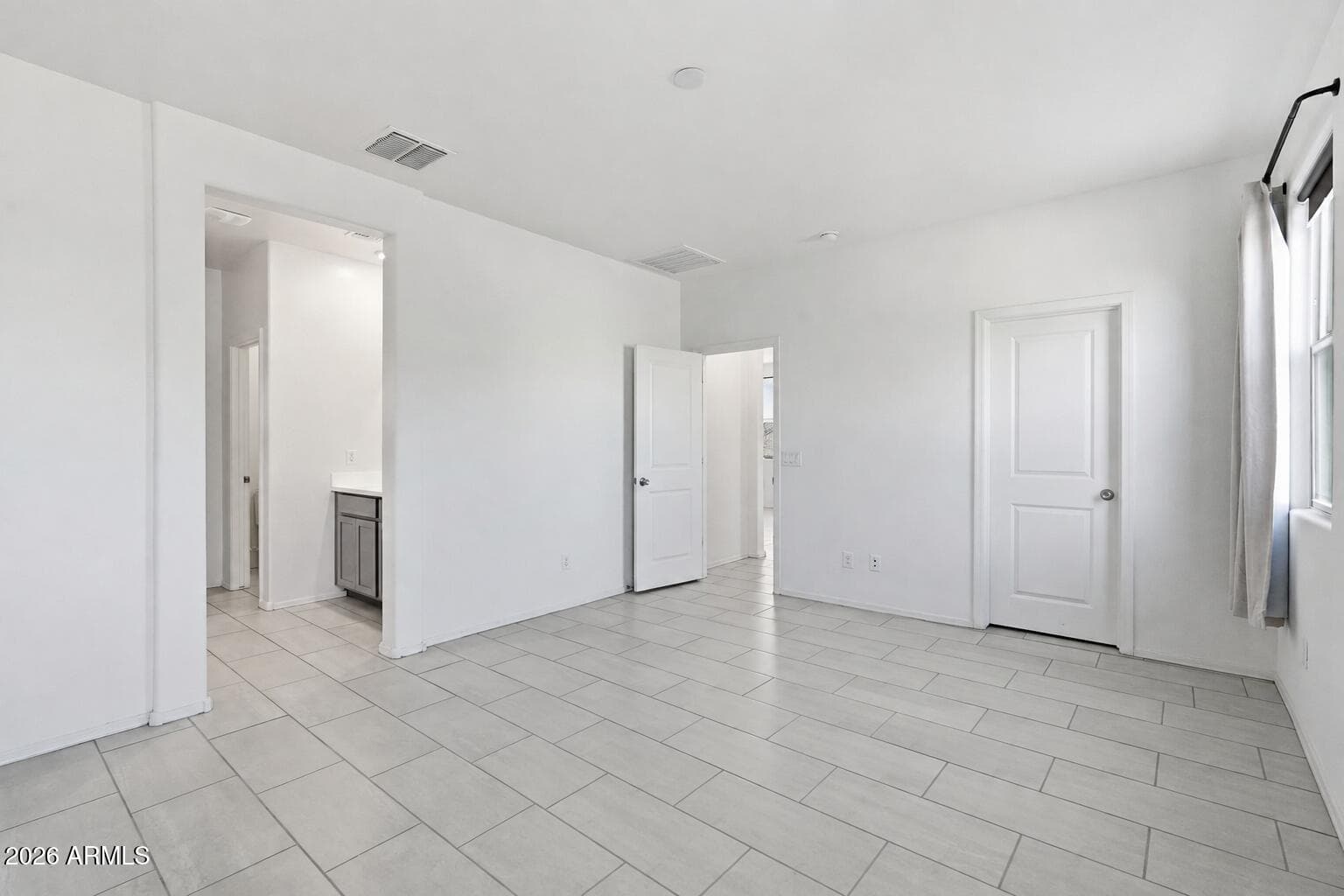 3807 S 83rd Drive, Tolleson, AZ 85353 — photo 10 of 28