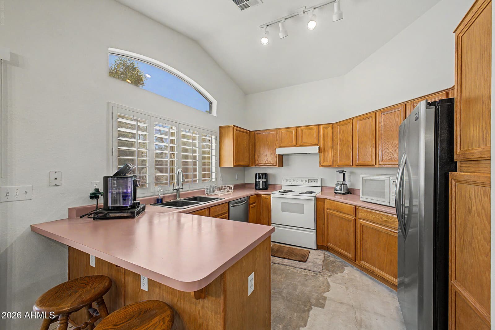5017 W Wikieup Lane, Glendale, AZ 85308 — photo 11 of 34