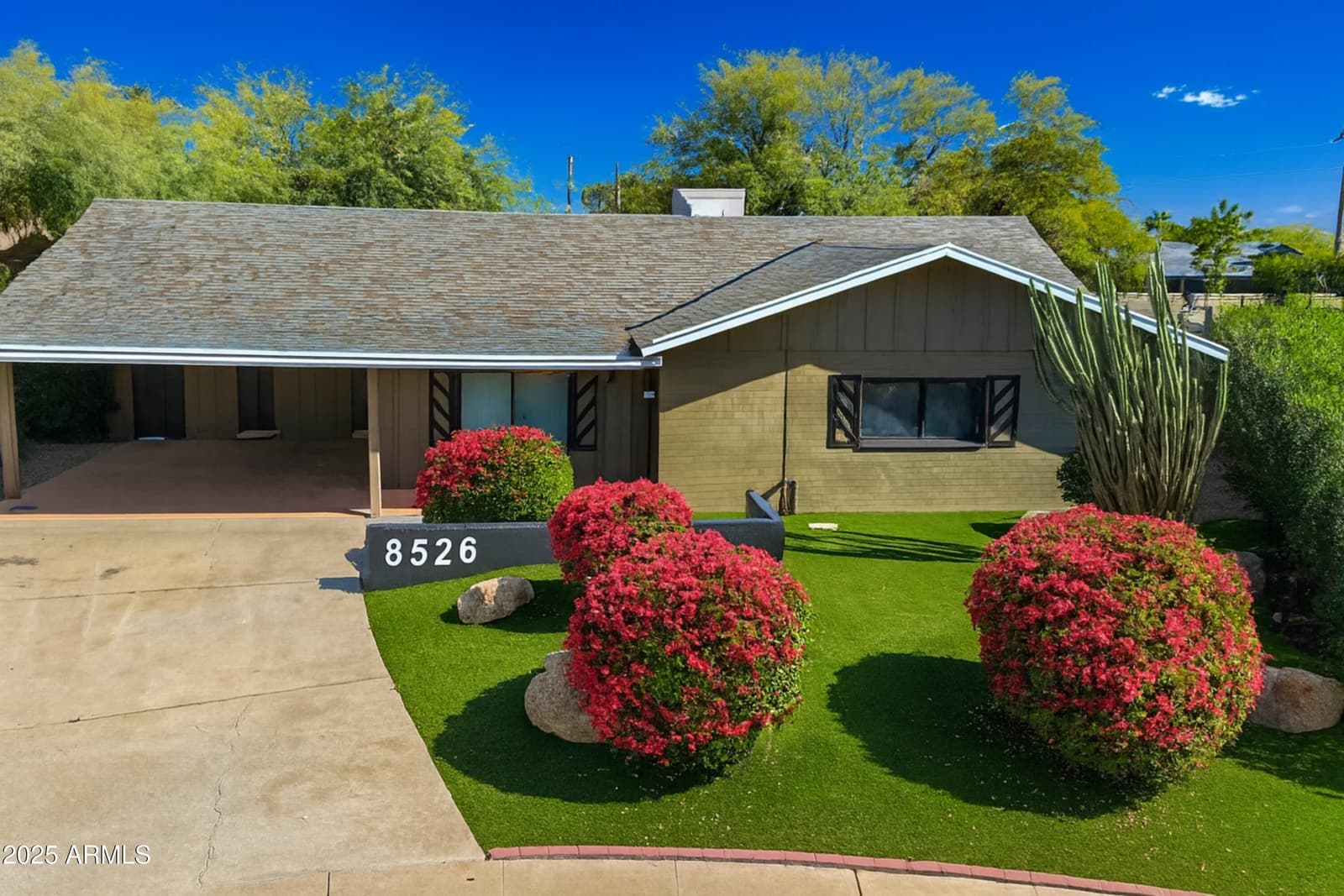 8526 E Whitton Avenue, Scottsdale, AZ 85251 — photo 2 of 69