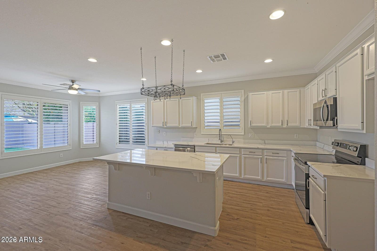 20297 N 93rd Avenue, Peoria, AZ 85382 — photo 2 of 6