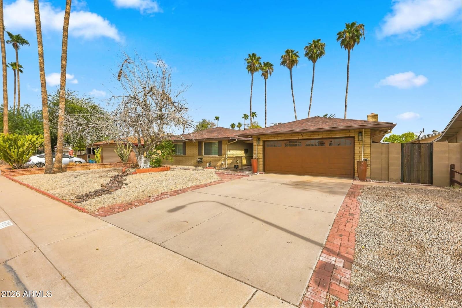 4002 W Augusta Avenue, Phoenix, AZ 85051 — photo 5 of 61