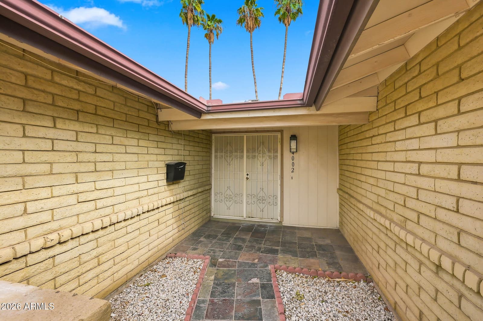 4002 W Augusta Avenue, Phoenix, AZ 85051 — photo 6 of 61