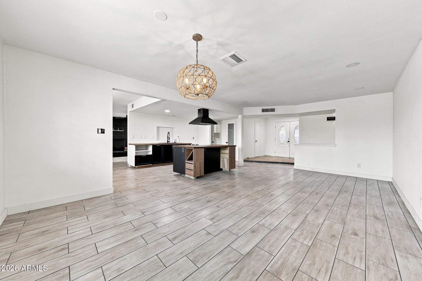 4002 W Augusta Avenue, Phoenix, AZ 85051 — photo 10 of 61