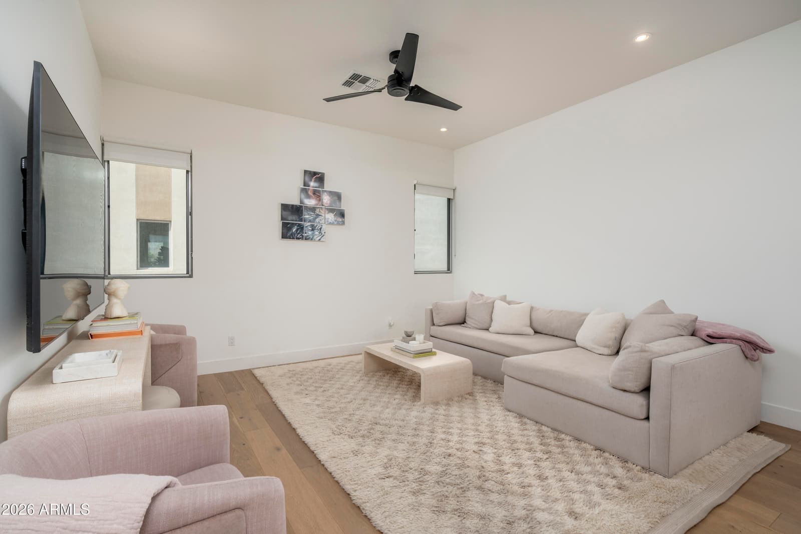 3150 E Glenrosa Avenue 2, Phoenix, AZ 85016 — photo 3 of 27