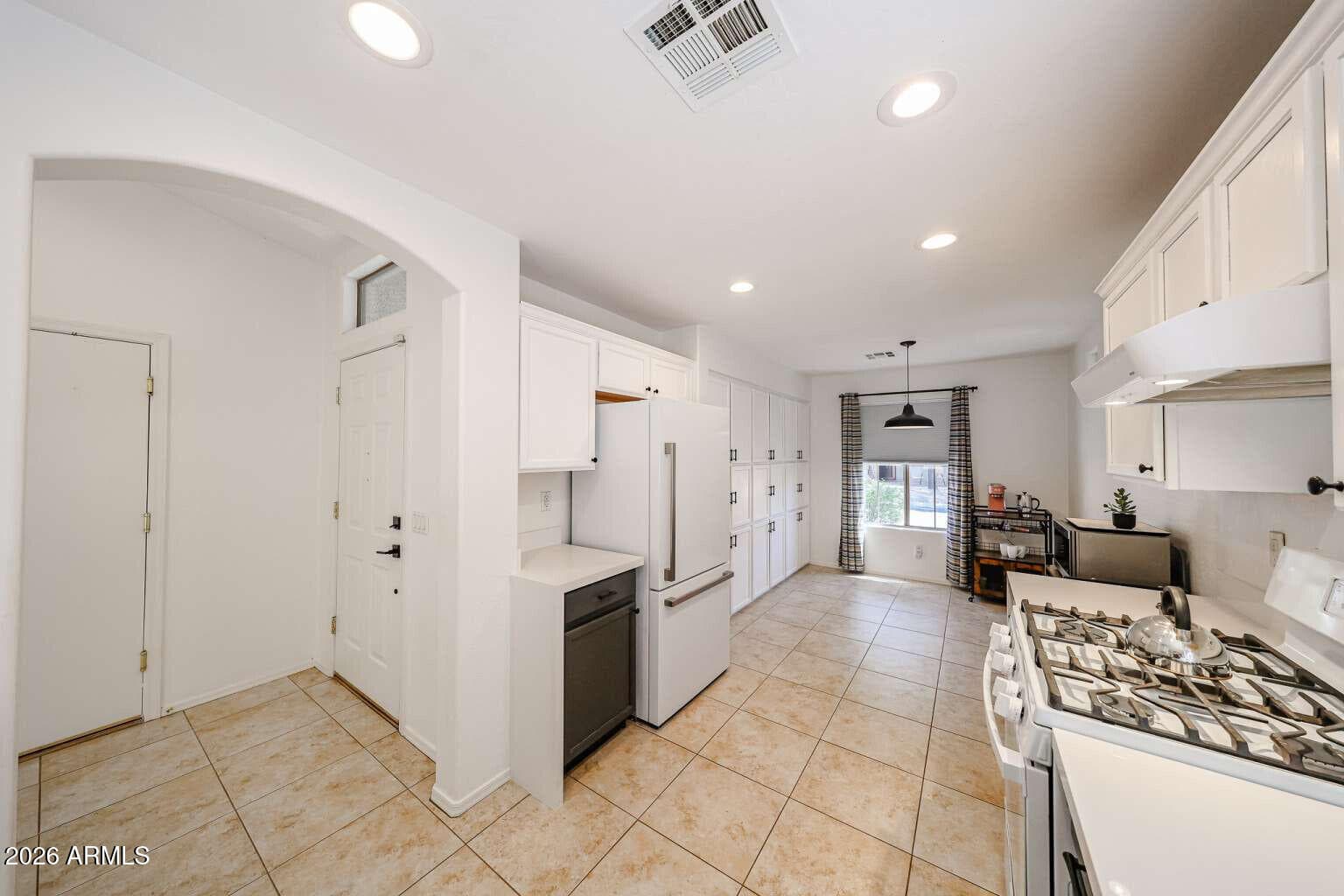 4746 E Woburn Lane, Cave Creek, AZ 85331 — photo 13 of 44
