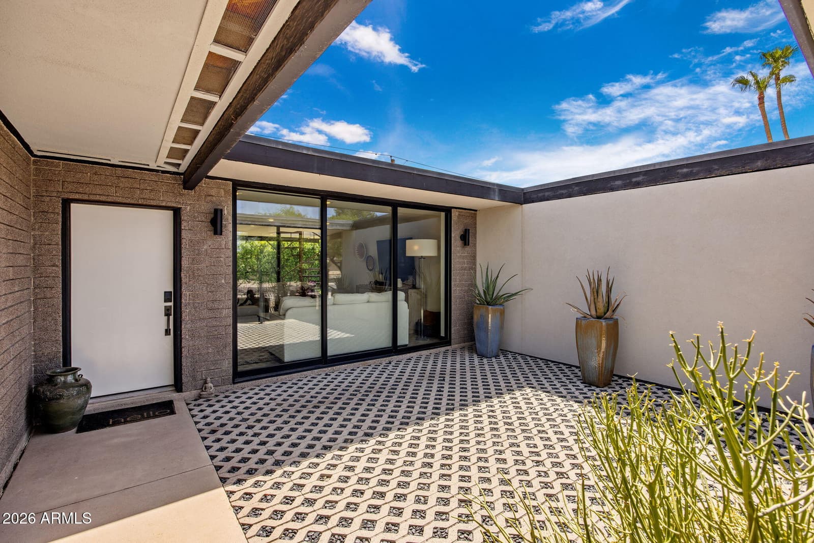 2851 E Turquoise Drive, Phoenix, AZ 85028 — photo 3 of 35