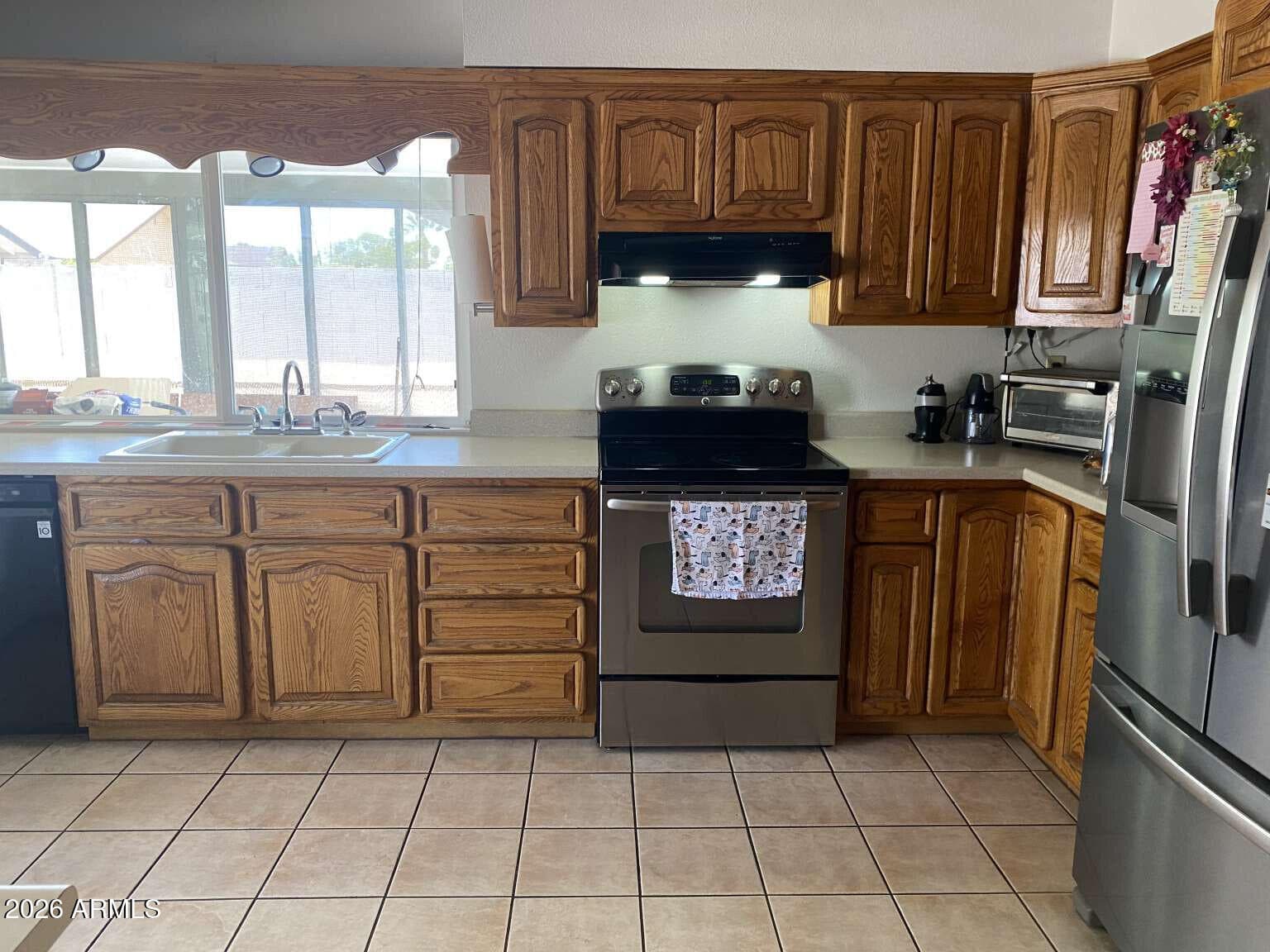 2221 W El Moro Avenue, Mesa, AZ 85202 — photo 6 of 22