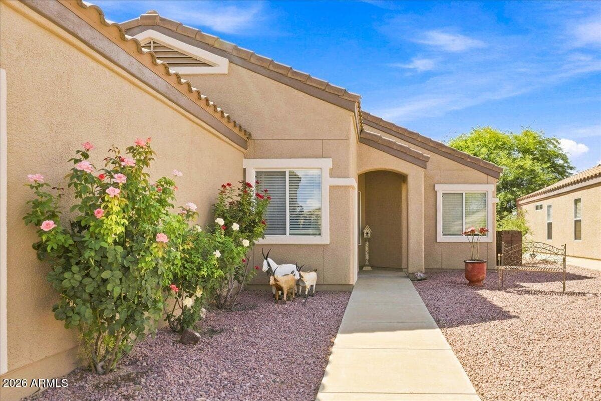742 S Rainbow Ridge Drive S, Cornville, AZ 86325 — photo 2 of 31