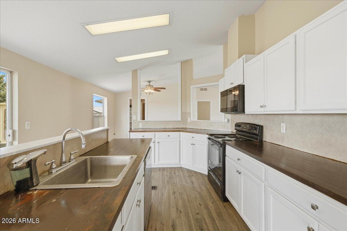 10603 S Cholla Drive, Mayer, AZ 86333 — photo 11 of 27