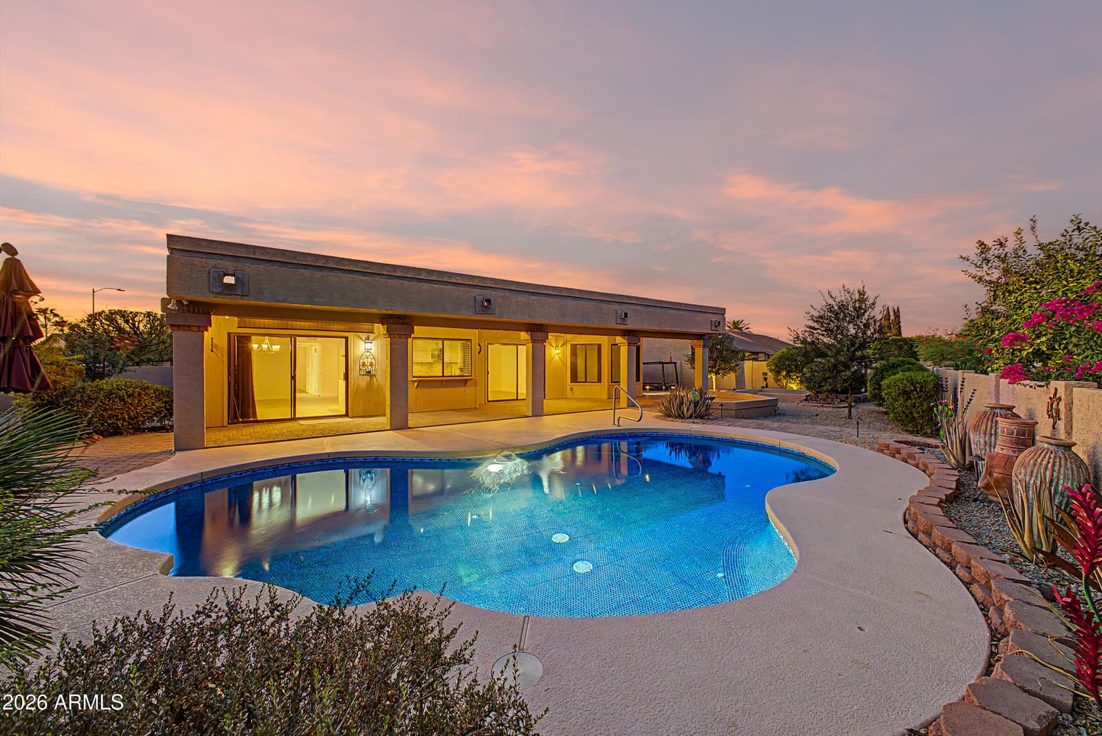 9861 W Escuda Drive, Peoria, AZ 85382 — photo 3 of 27