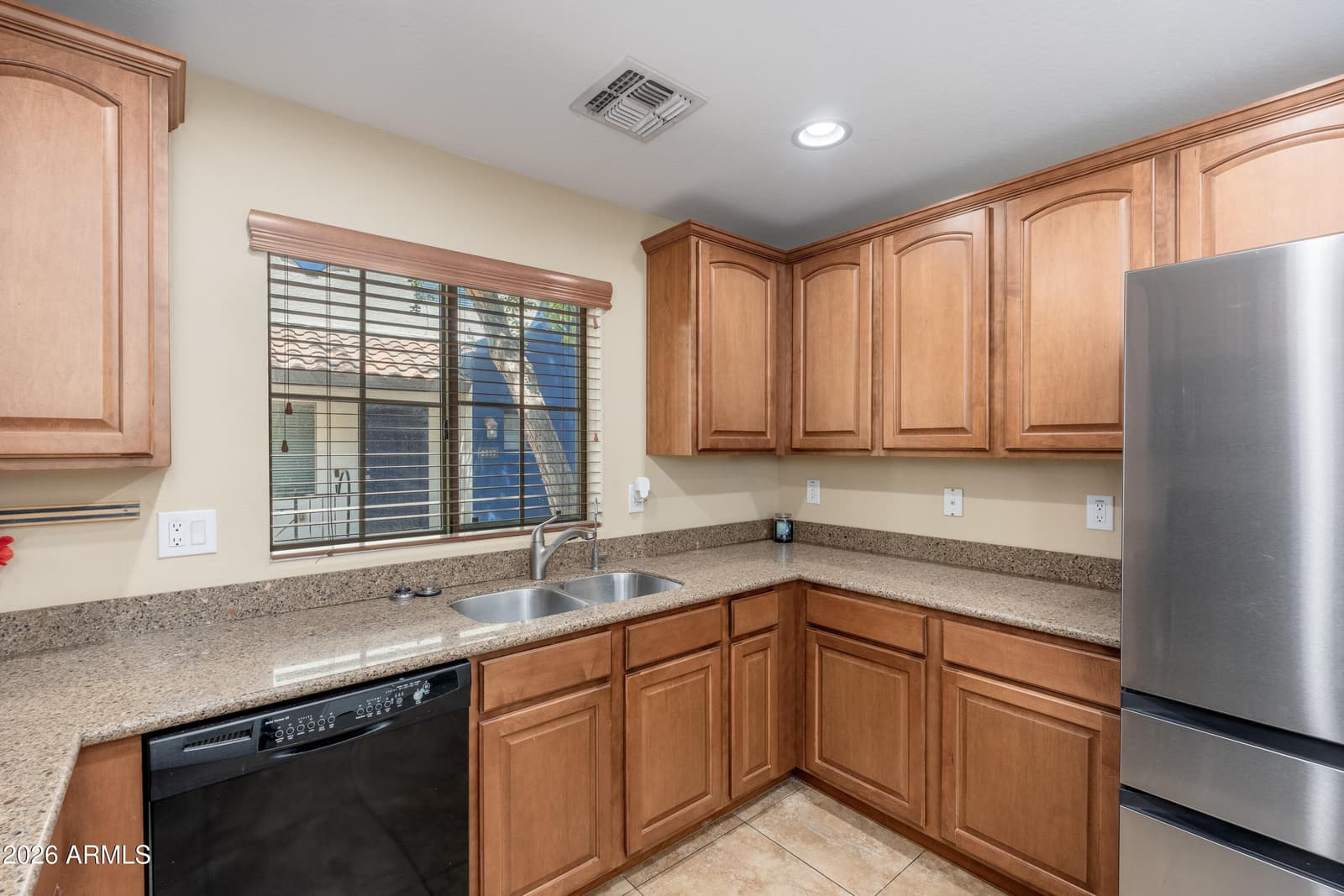 2551 E Boston Street, Gilbert, AZ 85295 — photo 9 of 65