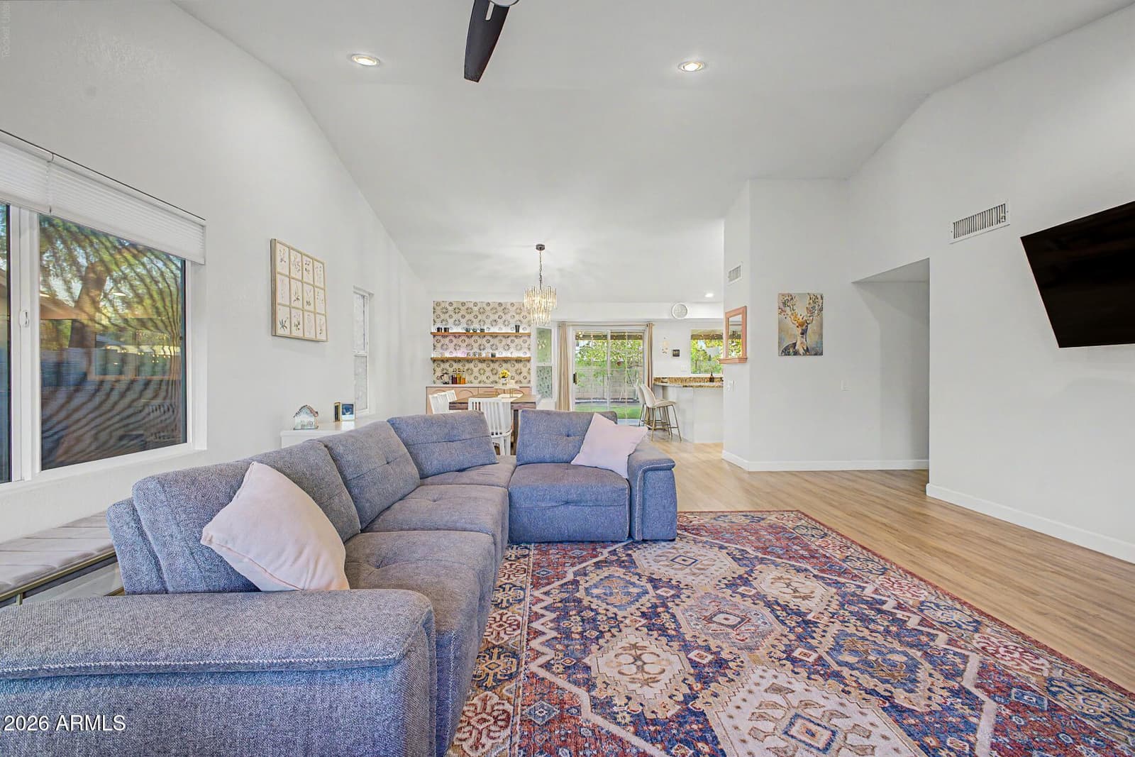 915 E Inca Street, Mesa, AZ 85203 — photo 4 of 23