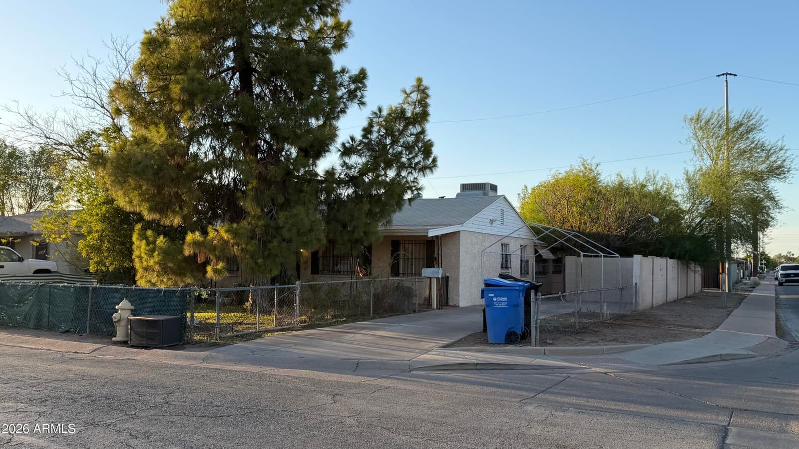 2902 W Pierce Street, Phoenix, AZ 85009 — photo 10 of 54