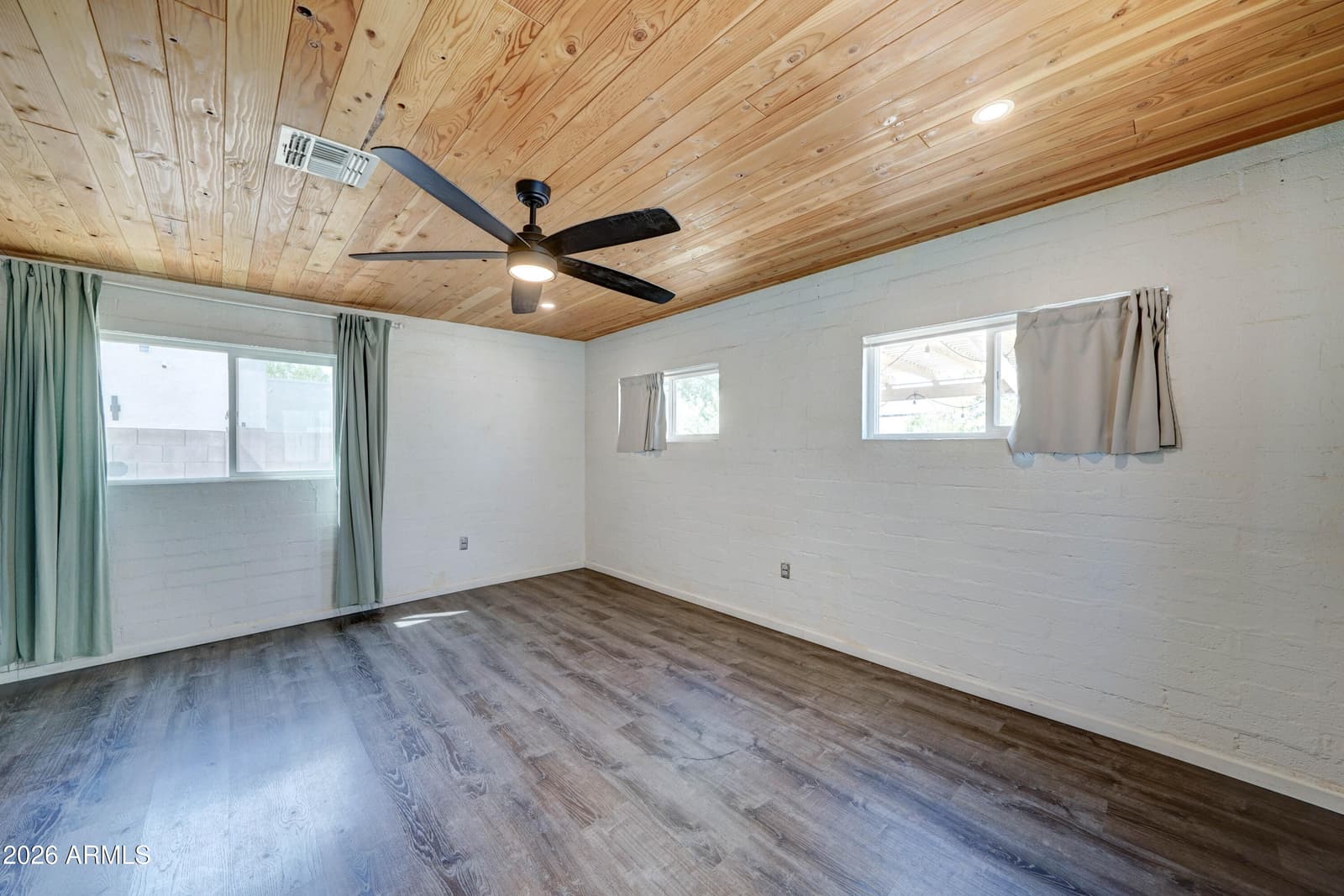 2033 N 22nd Place, Phoenix, AZ 85006 — photo 13 of 25