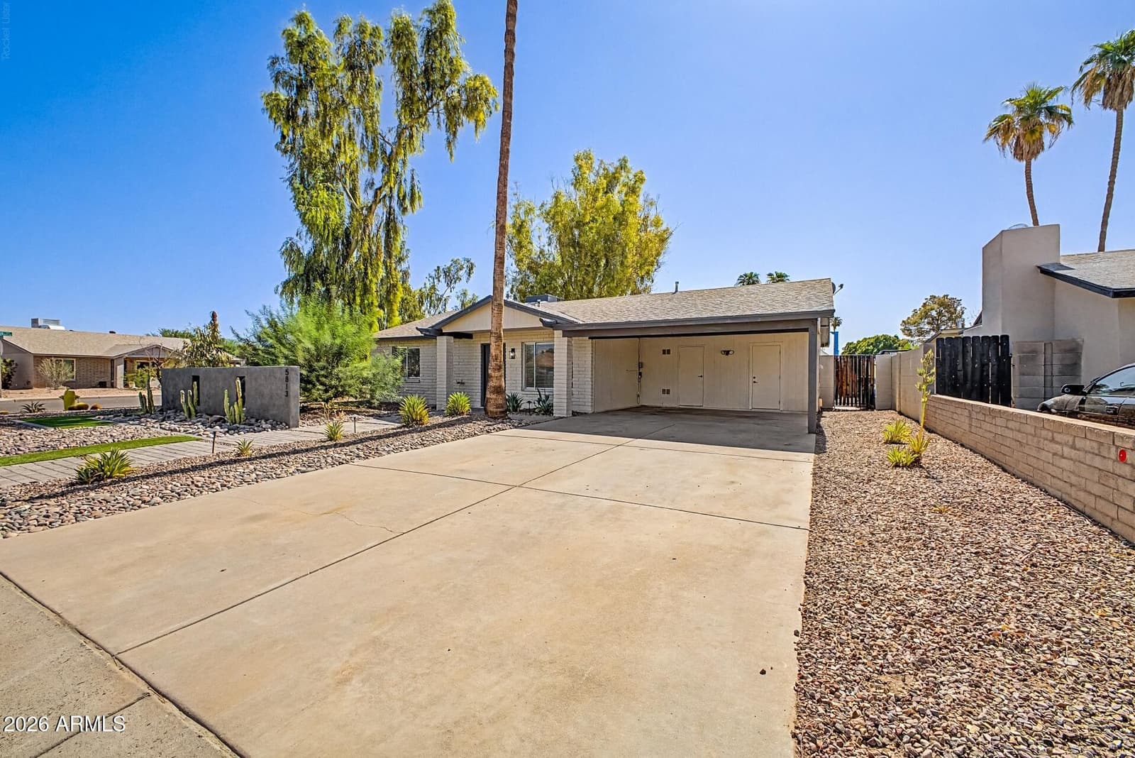 5813 S College Avenue, Tempe, AZ 85283 — photo 4 of 34