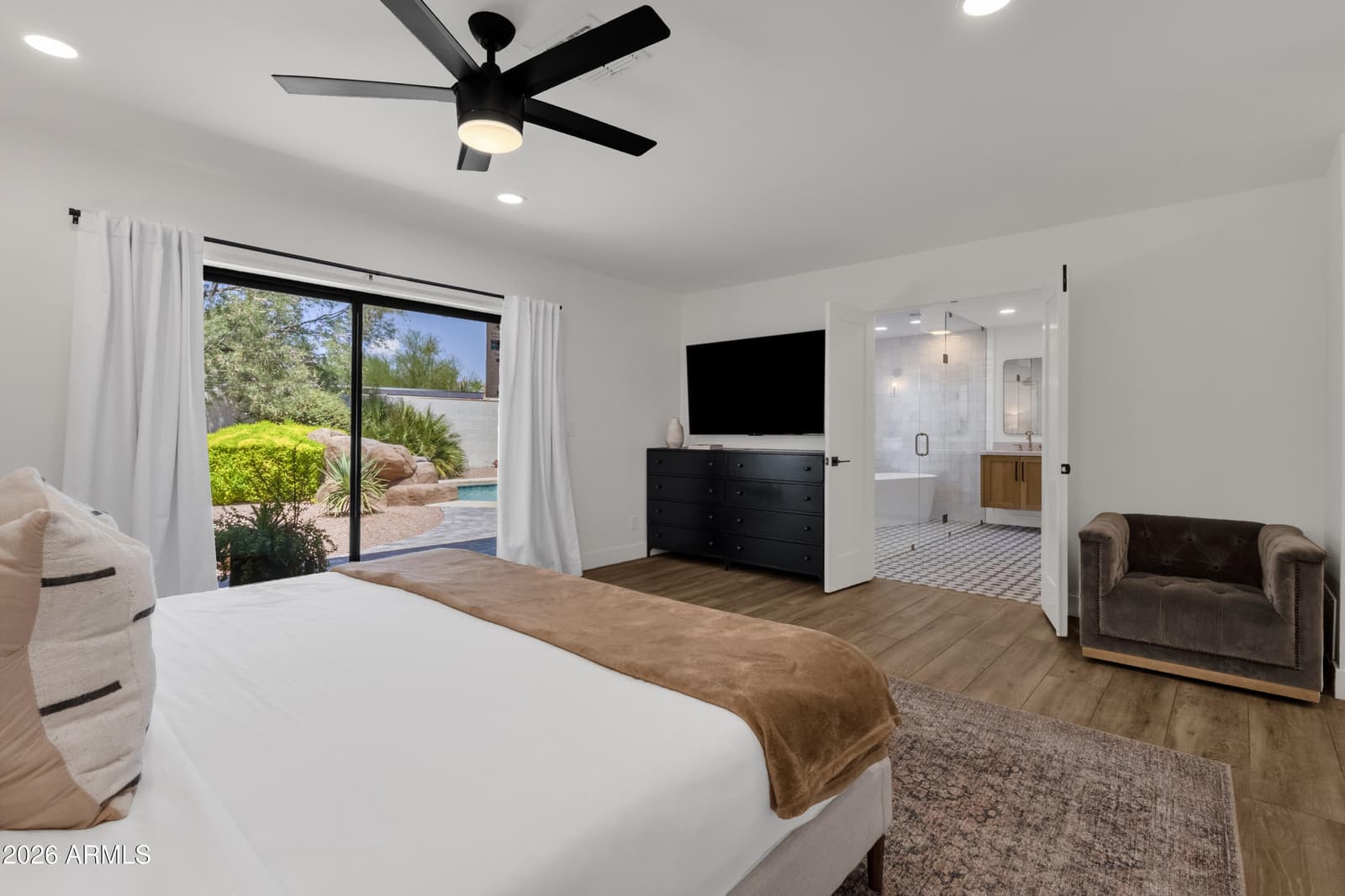 5712 E Windrose Drive, Scottsdale, AZ 85254 — photo 17 of 51