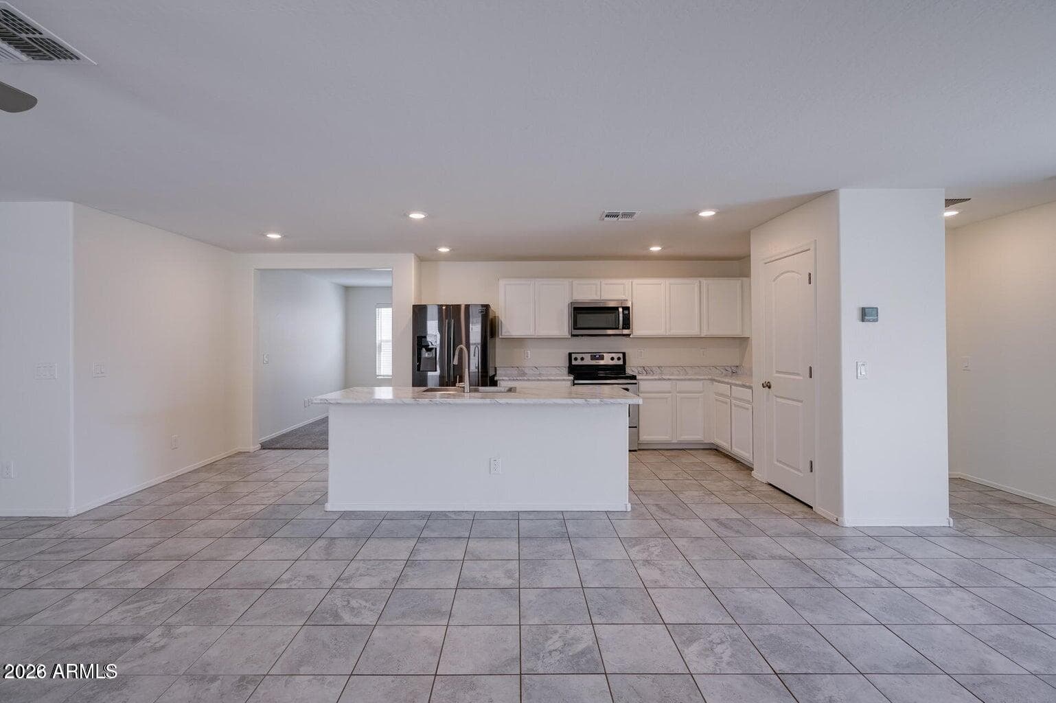 12645 W Palmaire Avenue, Glendale, AZ 85307 — photo 2 of 24