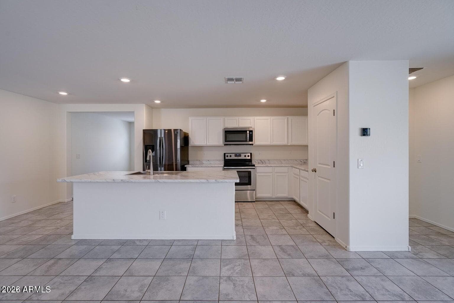 12645 W Palmaire Avenue, Glendale, AZ 85307 — photo 6 of 24