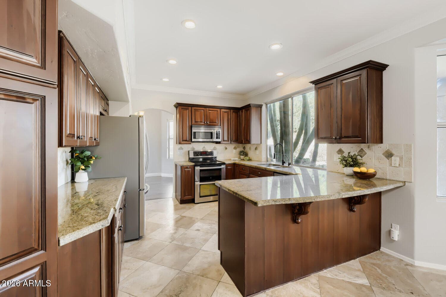 519 W Mountain Vista Drive, Phoenix, AZ 85045 — photo 11 of 40