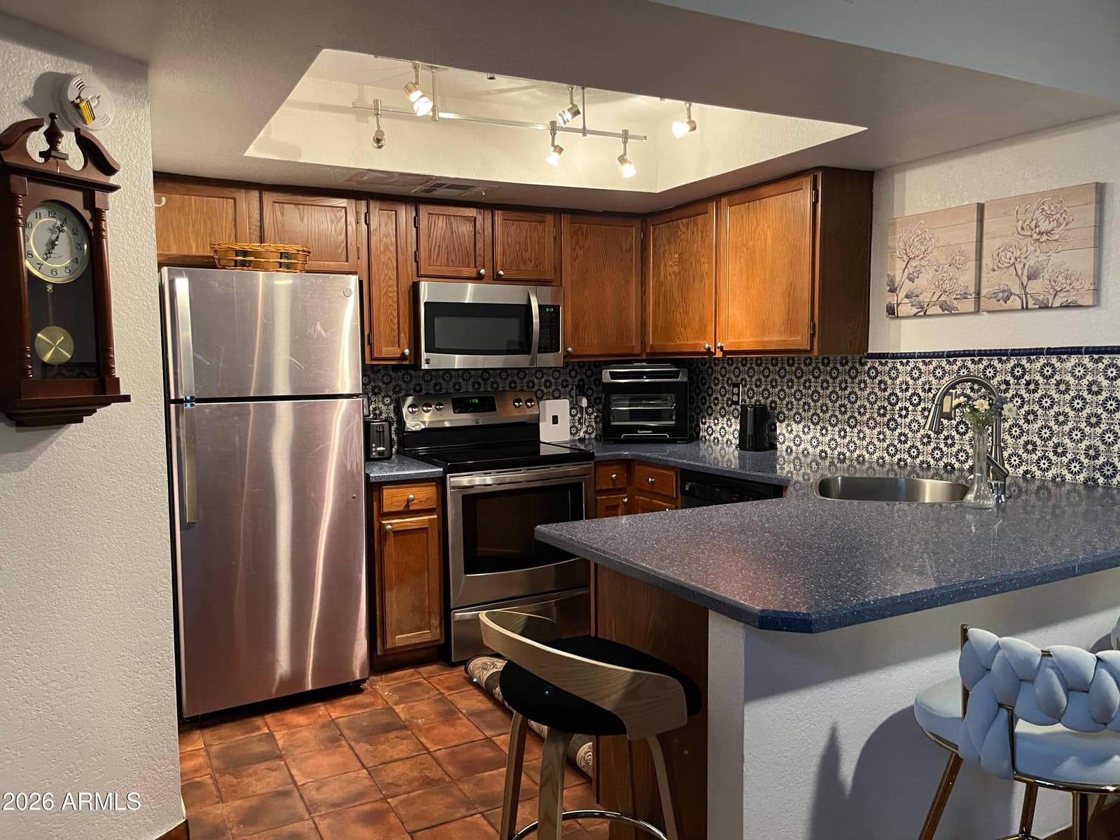 4545 N 67th Avenue N 2420, Phoenix, AZ 85033 — photo 4 of 7