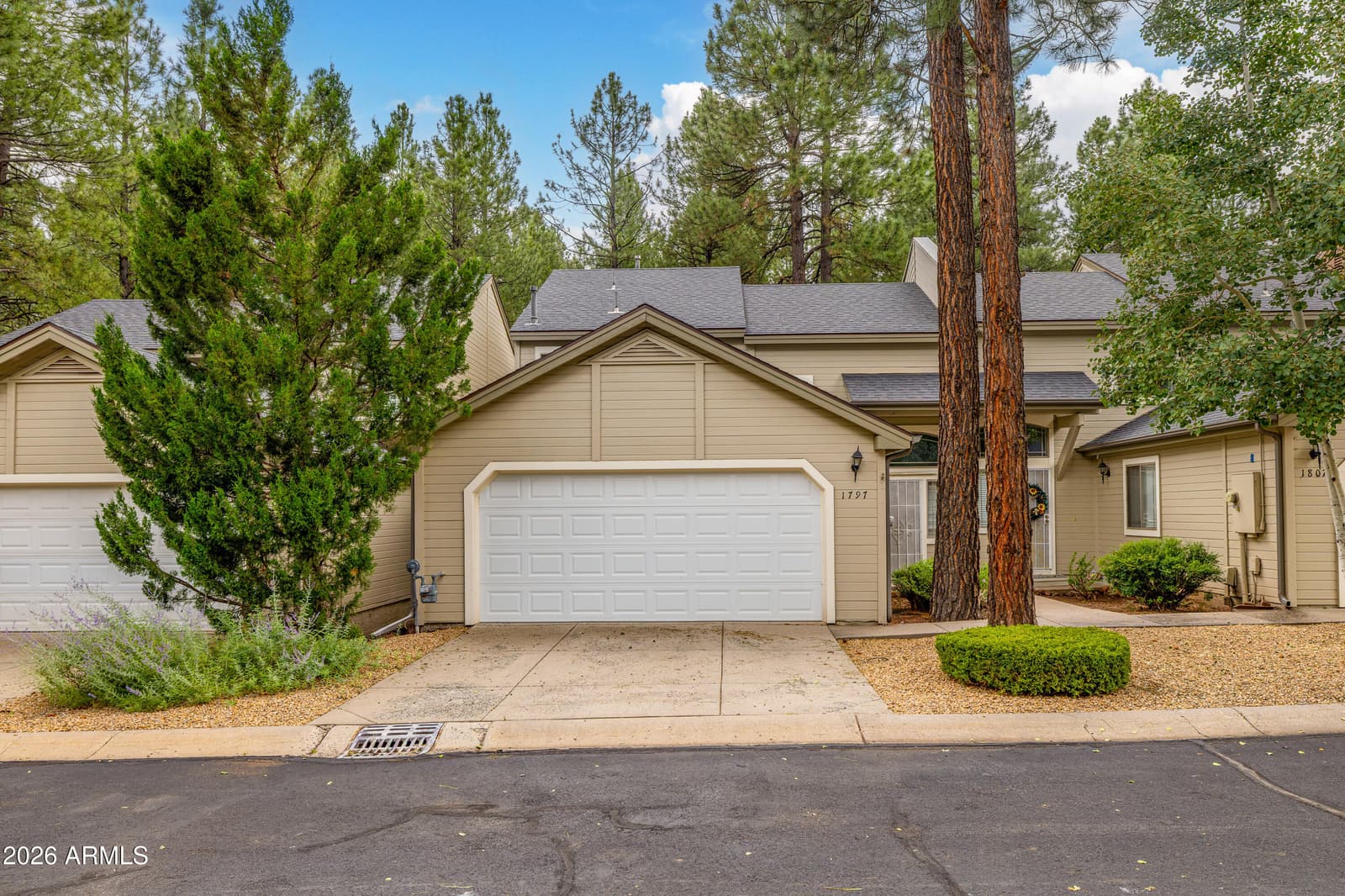 1797 W Camelot Drive, Flagstaff, AZ 86001 — photo 4 of 33