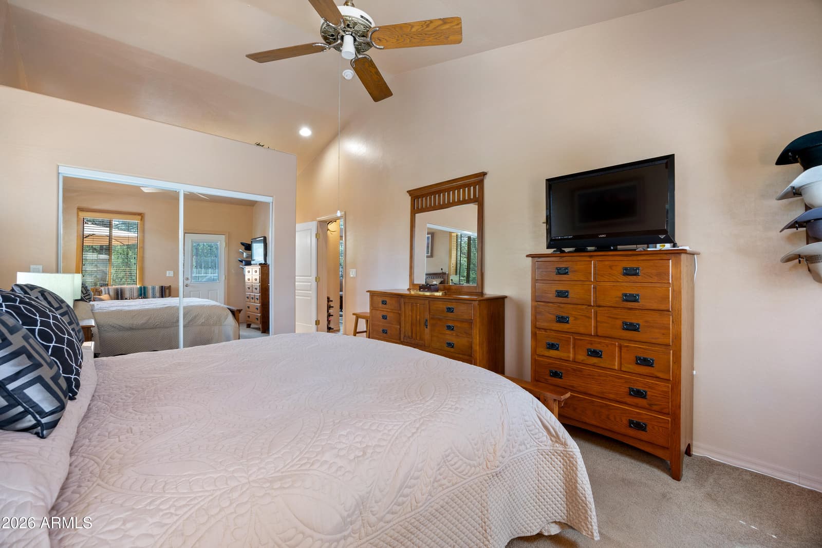 2253 Cross Country Road, Overgaard, AZ 85933 — photo 15 of 35