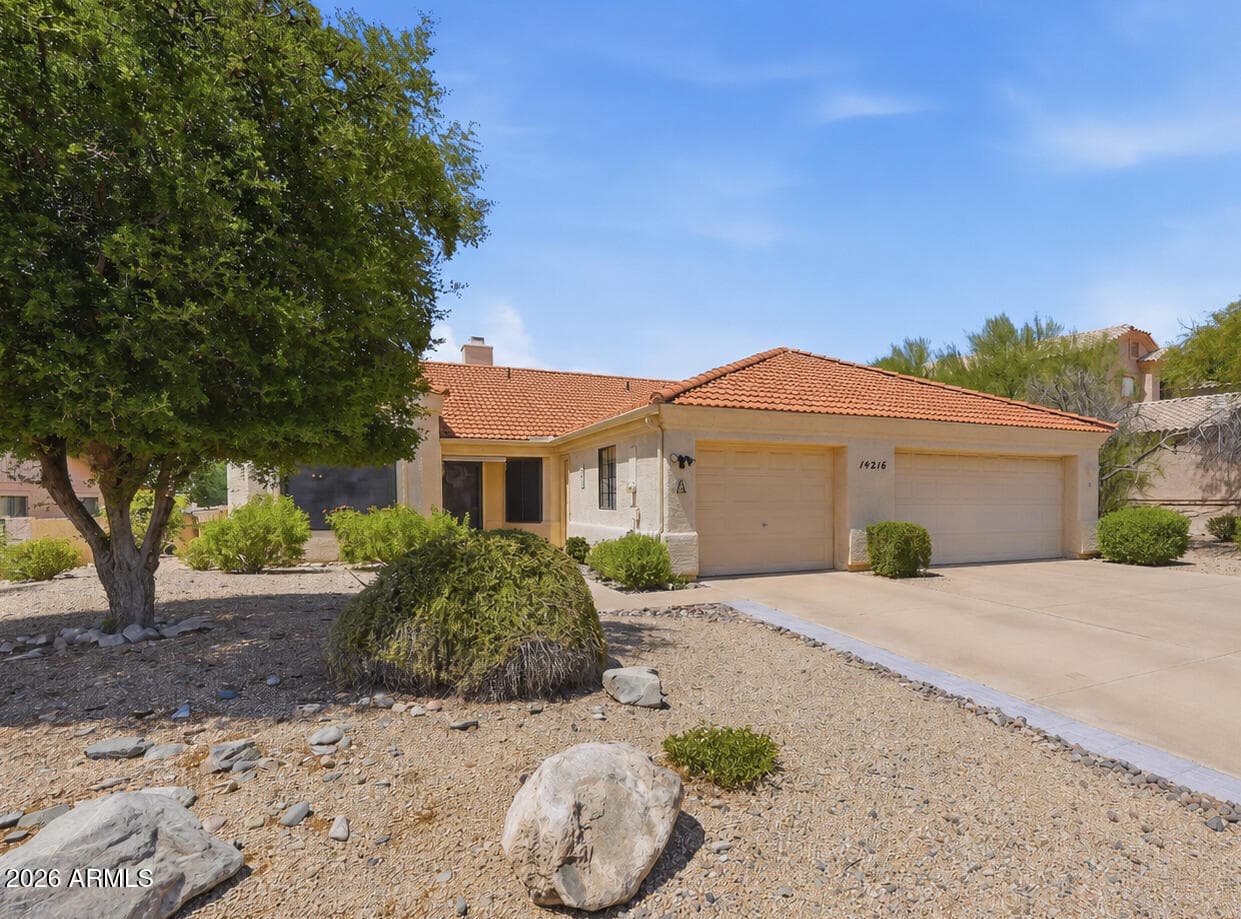 14216 N Ibsen Drive A, Fountain Hills, AZ 85268 — photo 2 of 37
