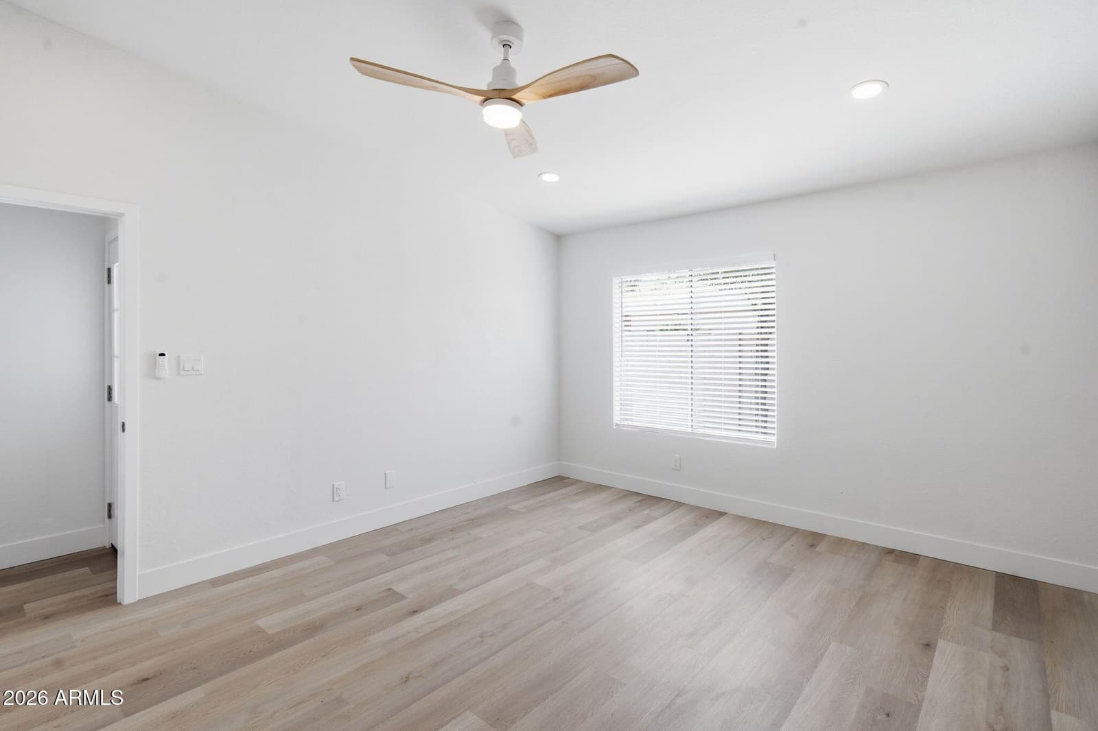 6230 N 33rd Avenue 103, Phoenix, AZ 85017 — photo 14 of 25