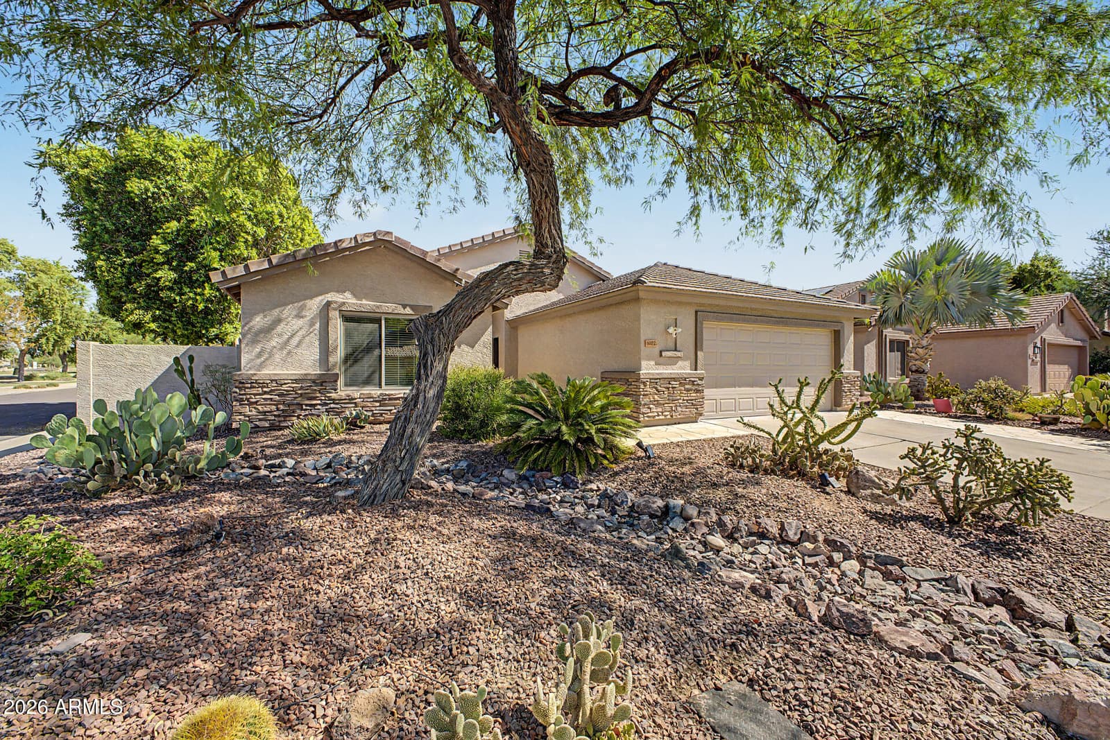 6922 W Monona Drive, Glendale, AZ 85308 — photo 3 of 34
