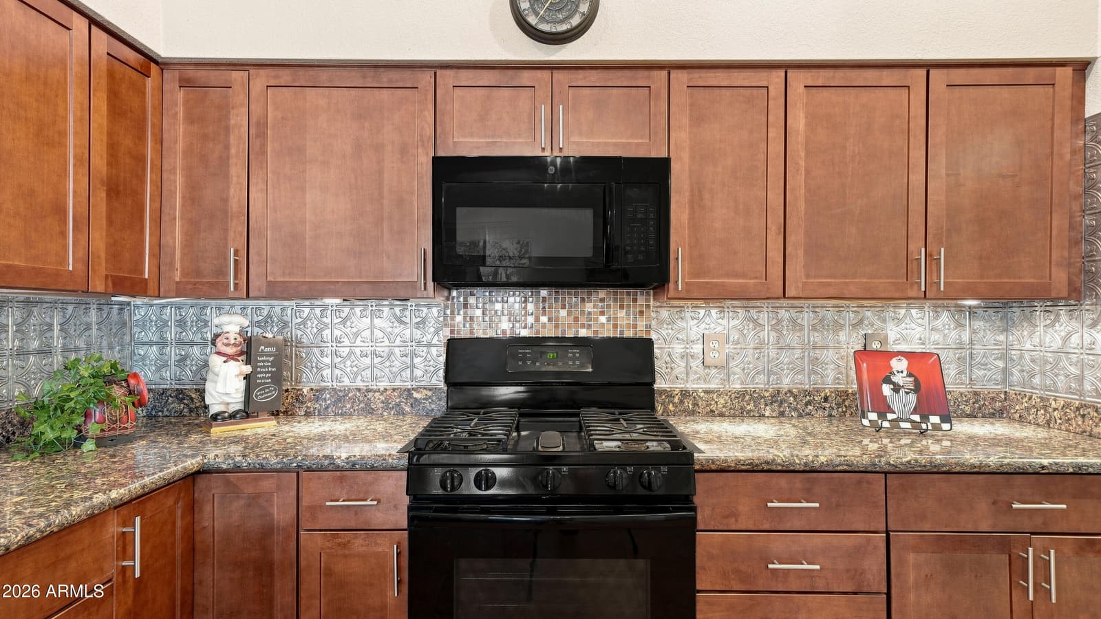 2037 Roselie Way, Sierra Vista, AZ 85635 — photo 14 of 55