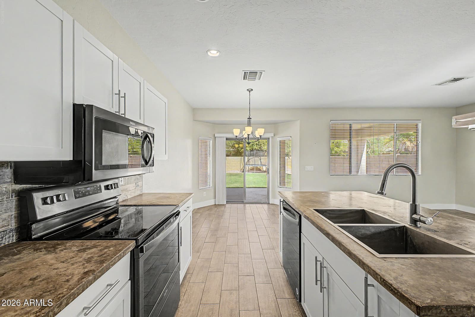 2919 N 140th Drive, Goodyear, AZ 85395 — photo 17 of 47