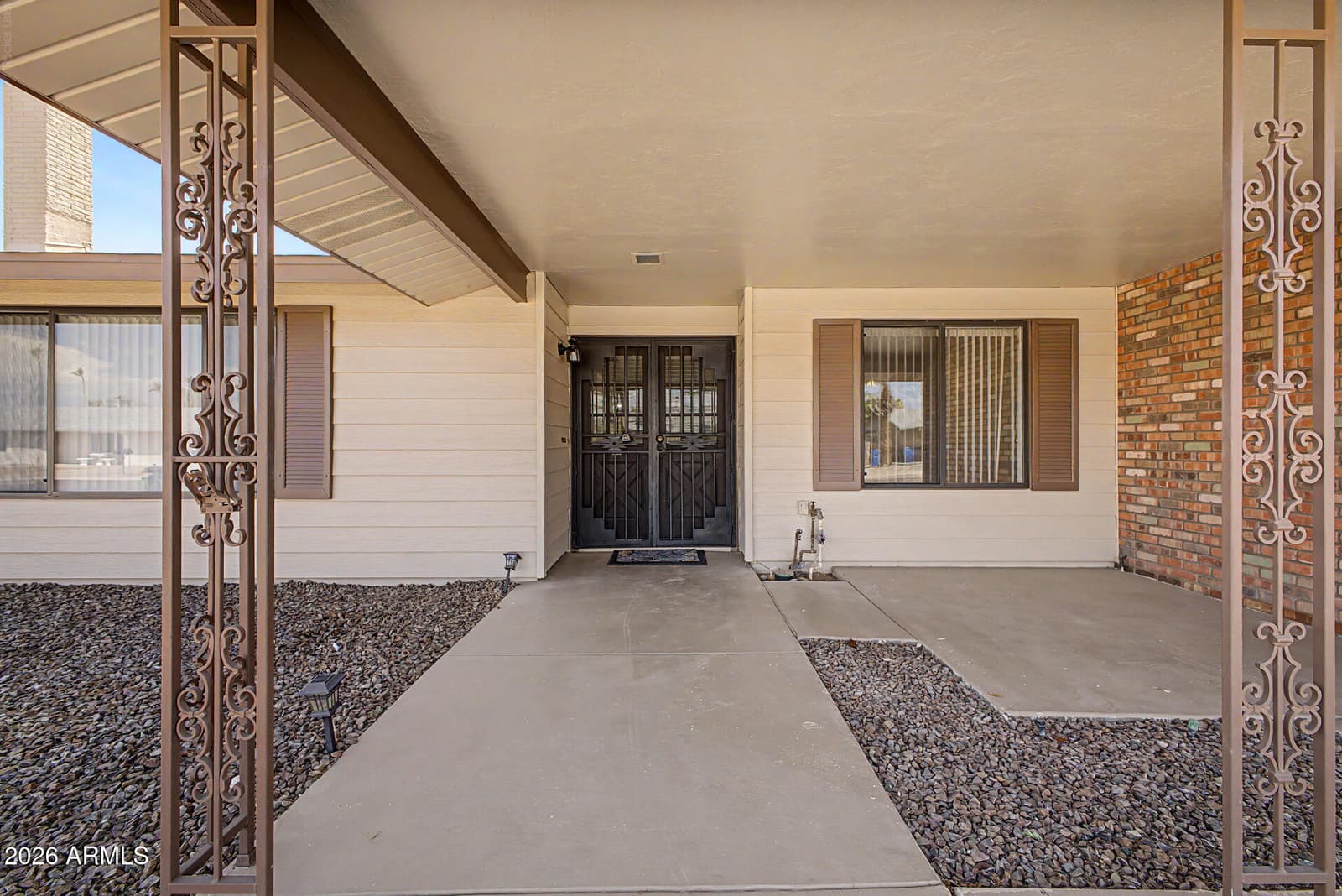4827 E Paiute Street, Phoenix, AZ 85044 — photo 2 of 34
