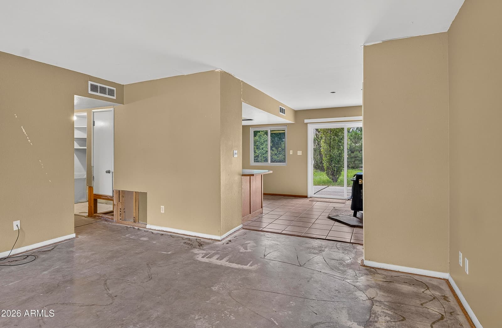 1055 N Manzanita Way, Flagstaff, AZ 86001 — photo 9 of 24