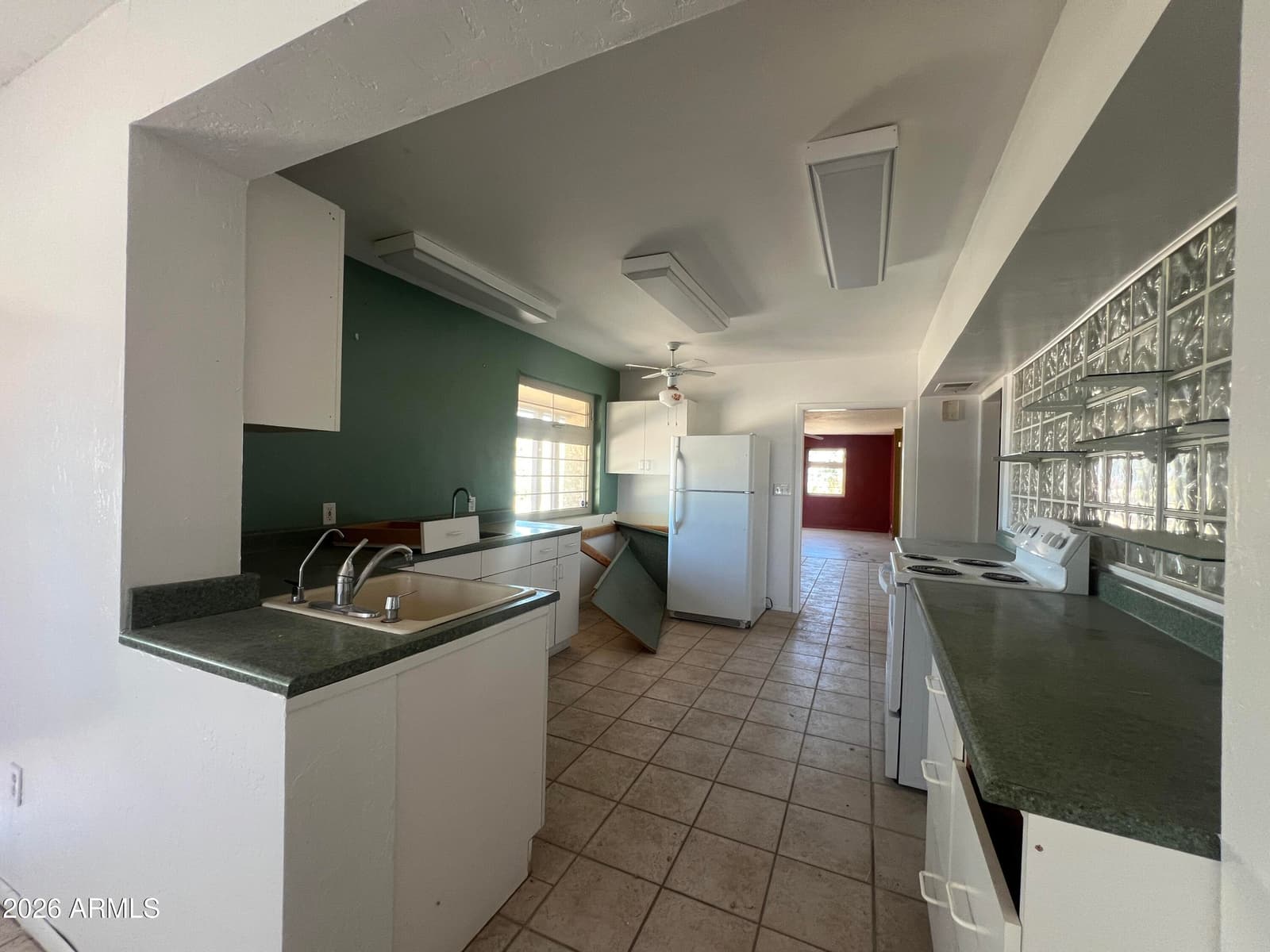 1201 E Desert Park Lane, Phoenix, AZ 85020 — photo 11 of 16