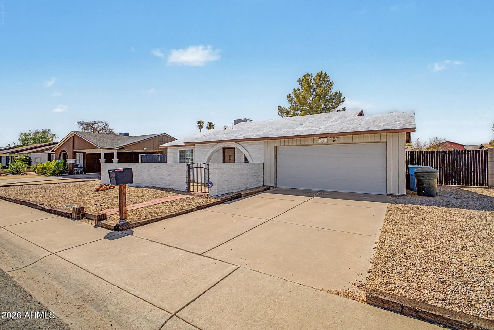 2821 W Charleston Avenue, Phoenix, AZ 85053 — photo 2 of 28