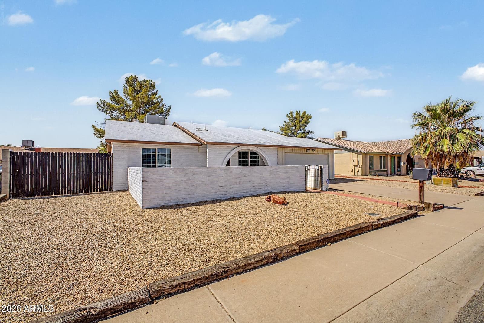 2821 W Charleston Avenue, Phoenix, AZ 85053 — photo 3 of 28