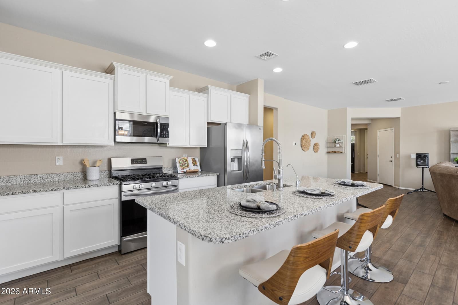2625 S 120th Drive, Avondale, AZ 85323 — photo 10 of 94