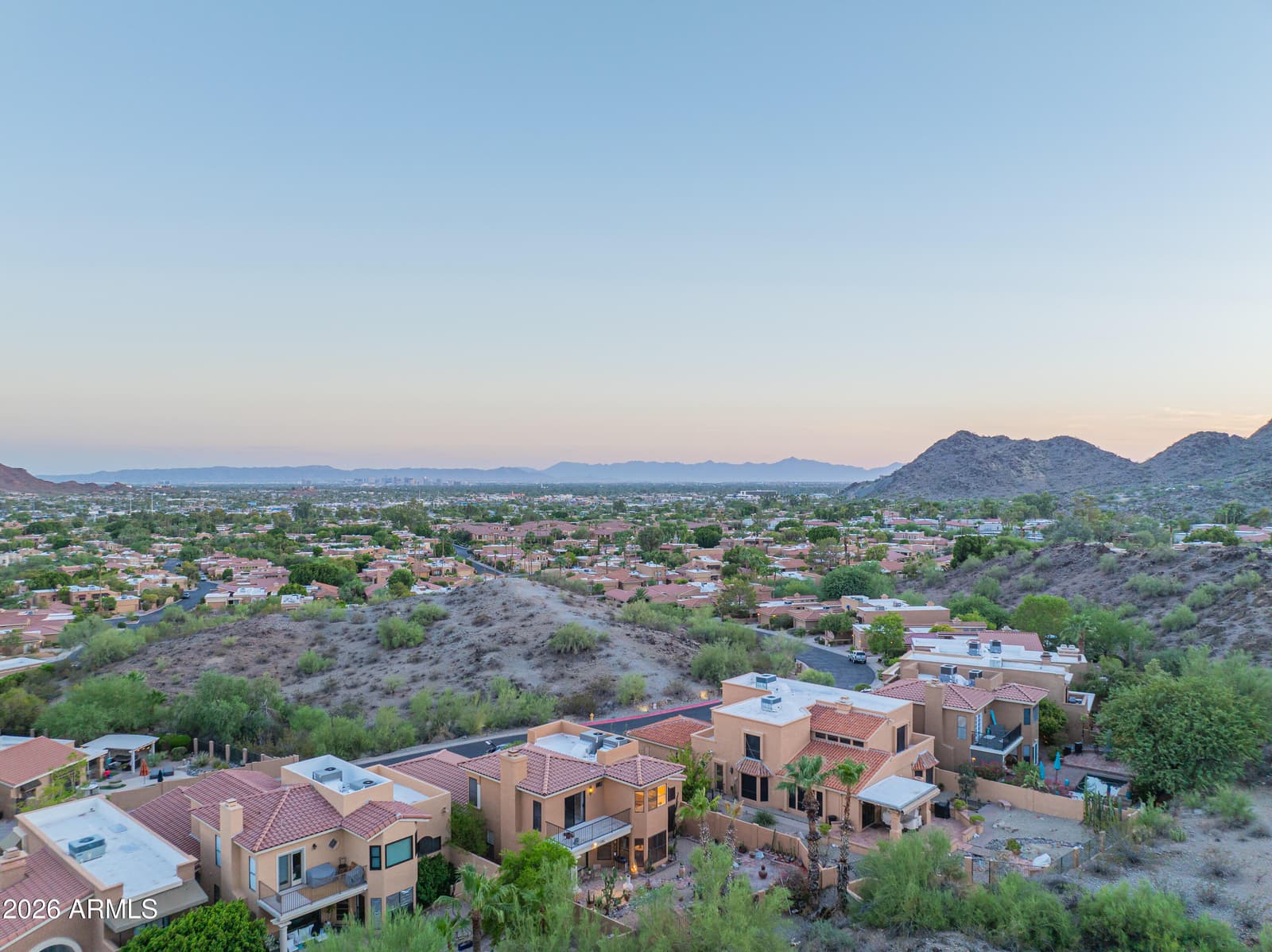 1054 E Shangri La Road, Phoenix, AZ 85020 — photo 33 of 35