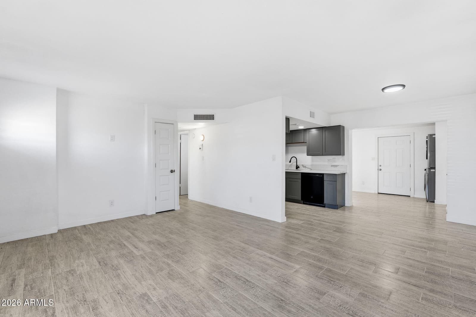 19208 N 5th Avenue, Phoenix, AZ 85027 — photo 4 of 26