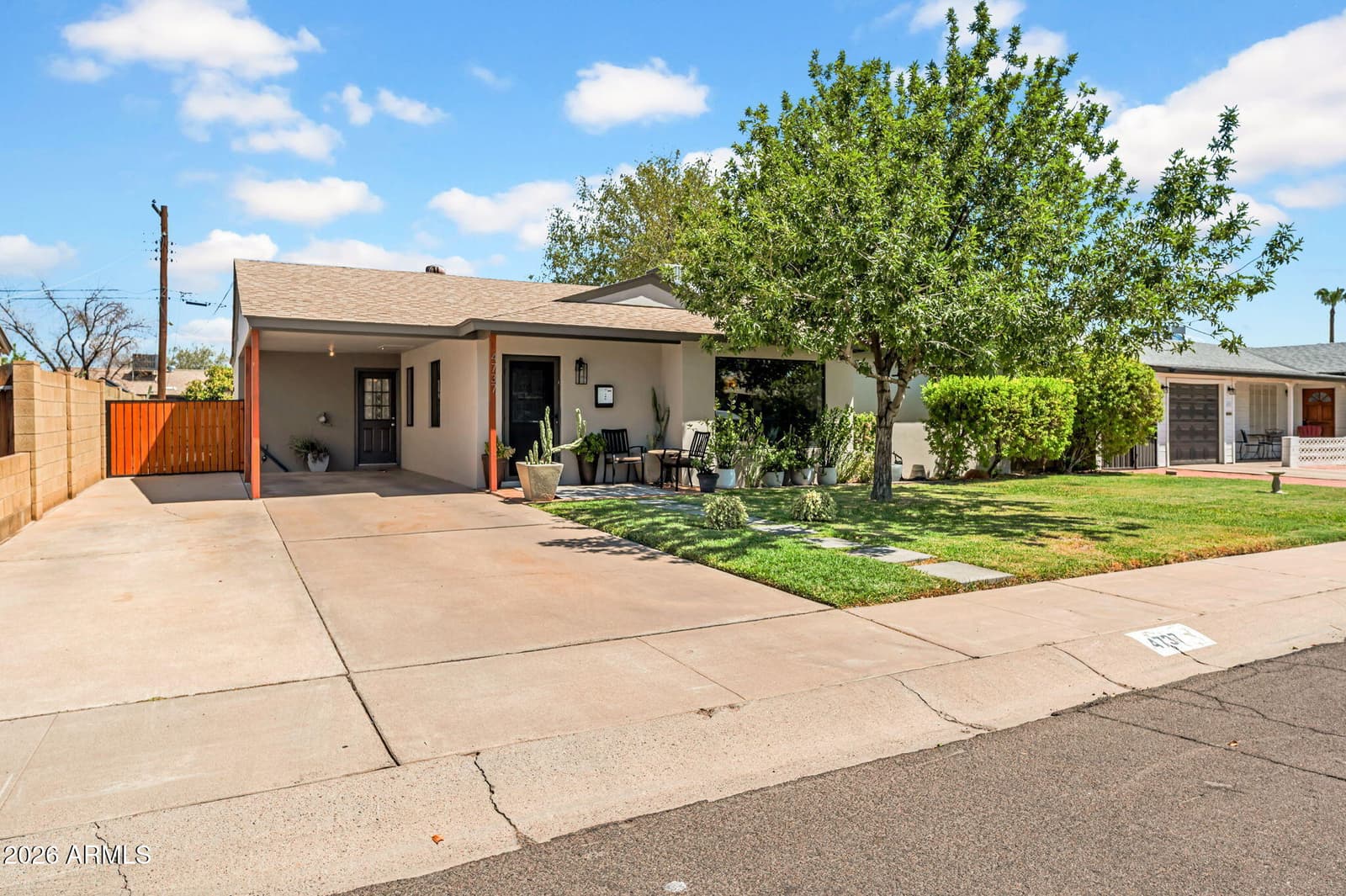 4737 N 14th Avenue, Phoenix, AZ 85013 — photo 4 of 28