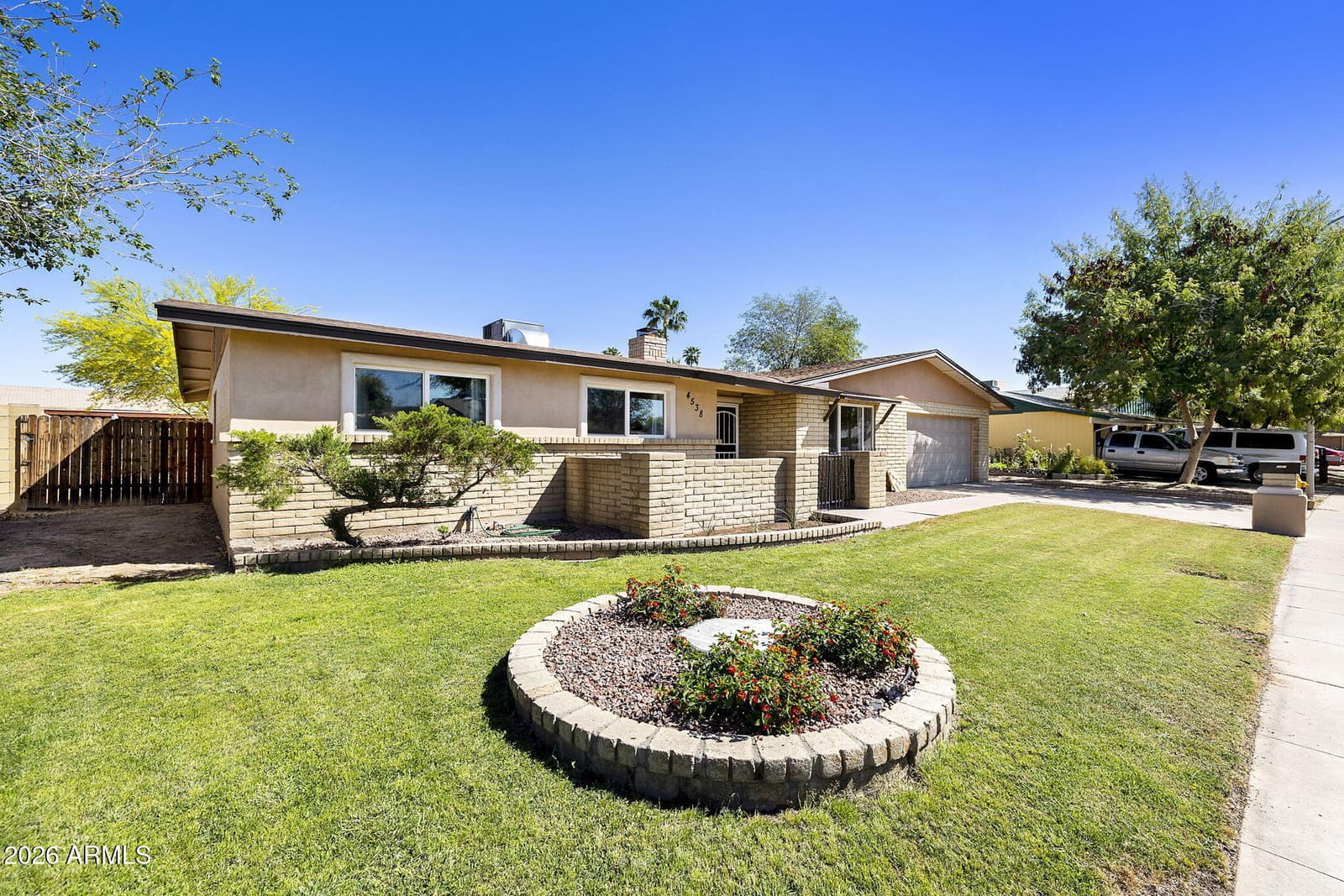 4538 W Purdue Avenue, Glendale, AZ 85302 — photo 4 of 60