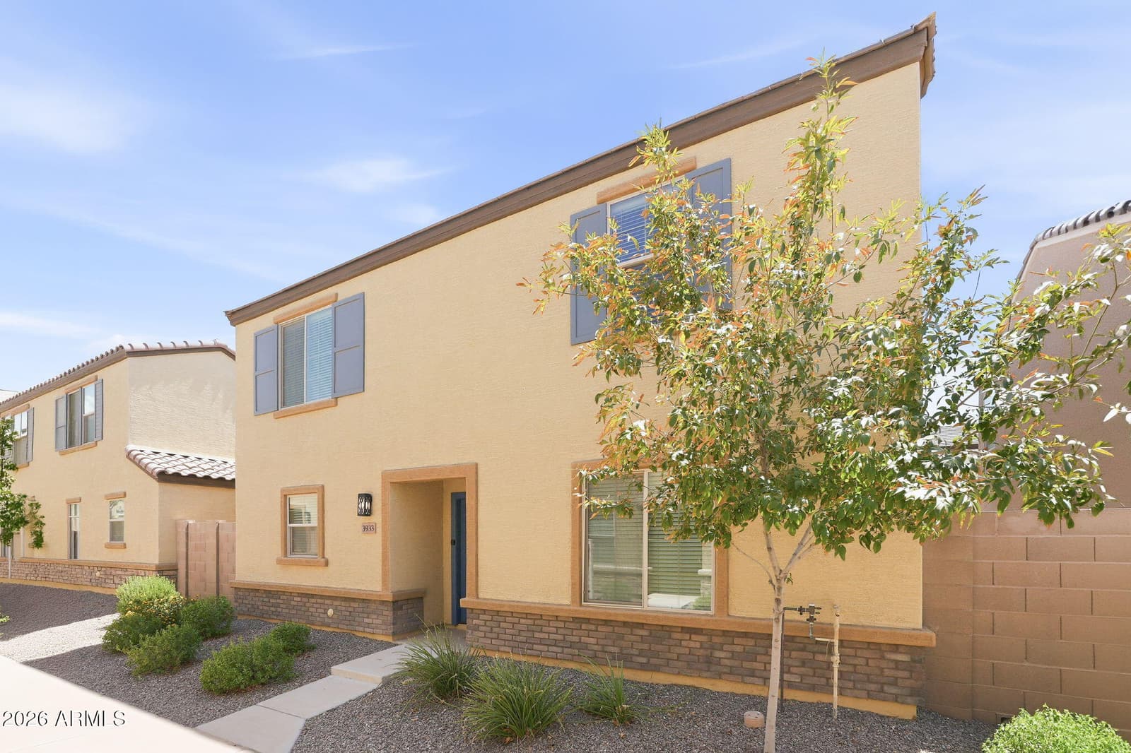 3933 S 82nd Drive, Phoenix, AZ 85043 — photo 3 of 47
