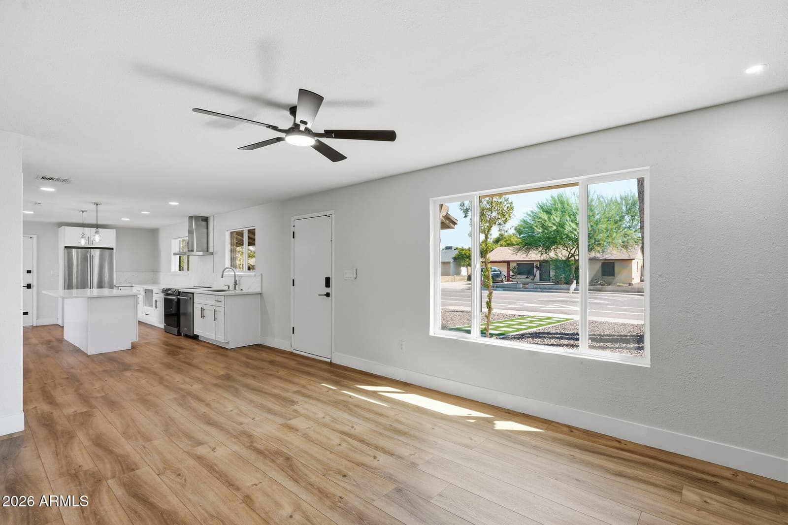 5406 S College Avenue, Tempe, AZ 85283 — photo 6 of 41