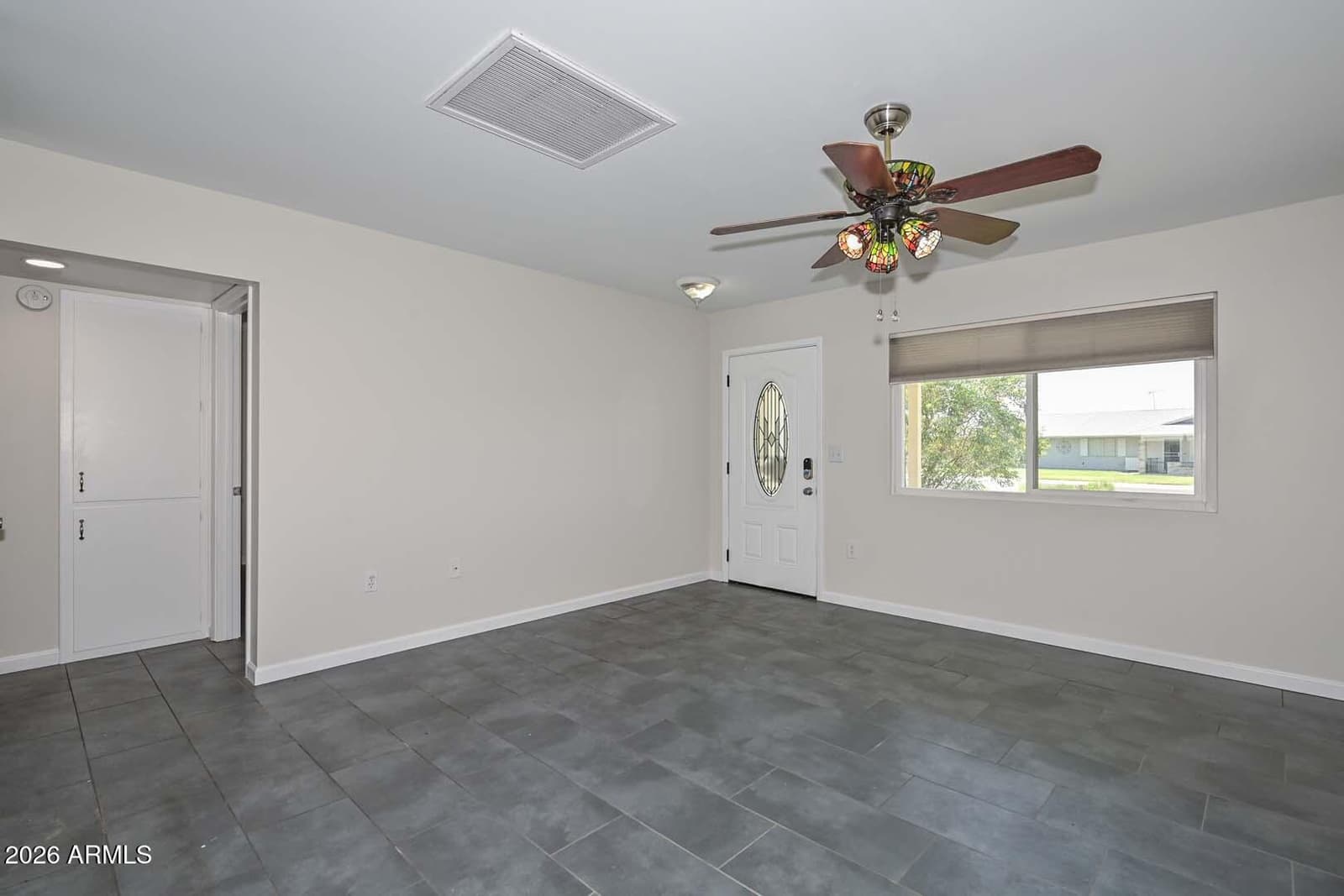 9237 N 111th Avenue, Sun City, AZ 85351 — photo 5 of 40