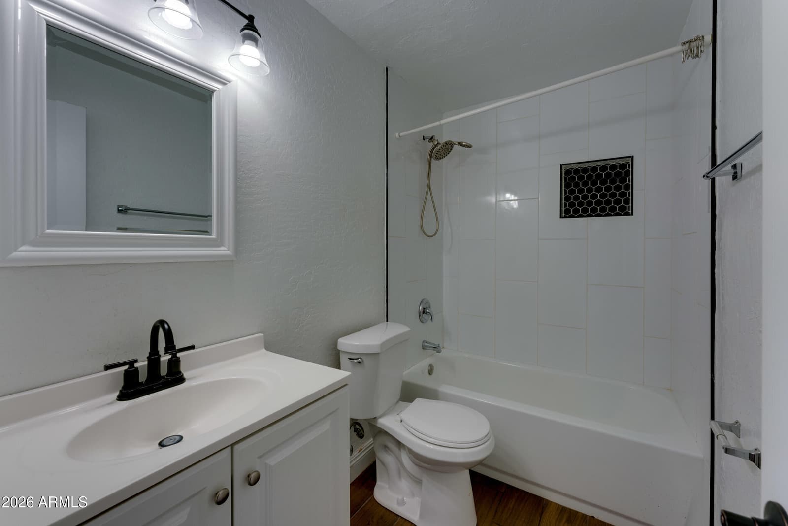 2089 E Don Carlos Avenue, Tempe, AZ 85281 — photo 14 of 34