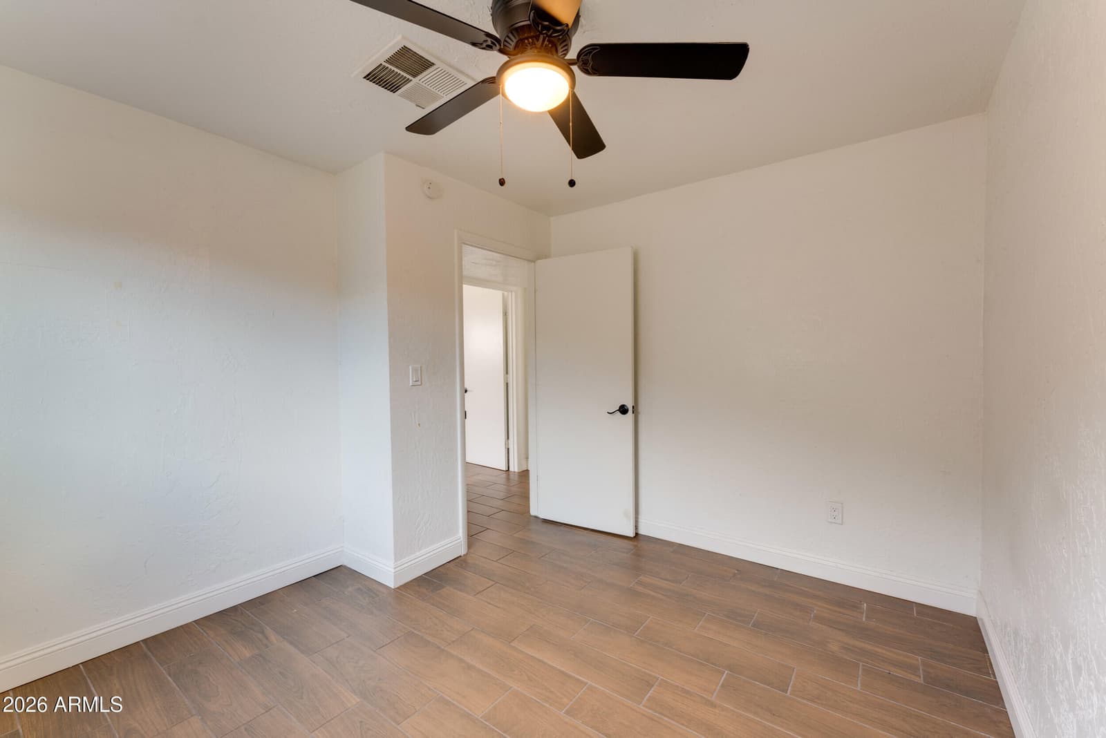 2089 E Don Carlos Avenue, Tempe, AZ 85281 — photo 18 of 34